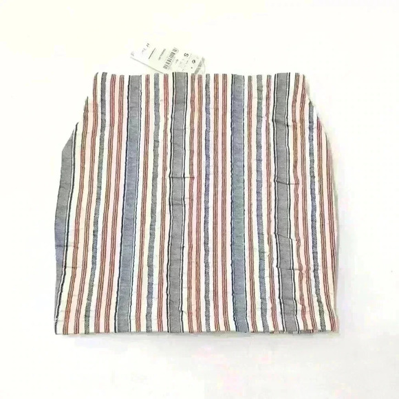 Zara high waisted striped skirt with wrinkle effect. - Picture 6 of 7